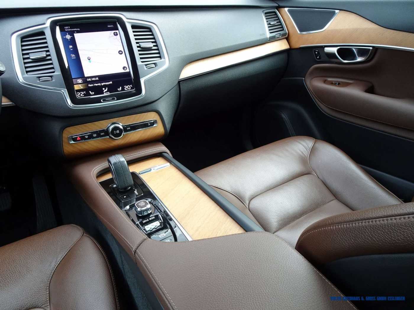 Volvo  B5 AWD Geartronic Momentum Pro