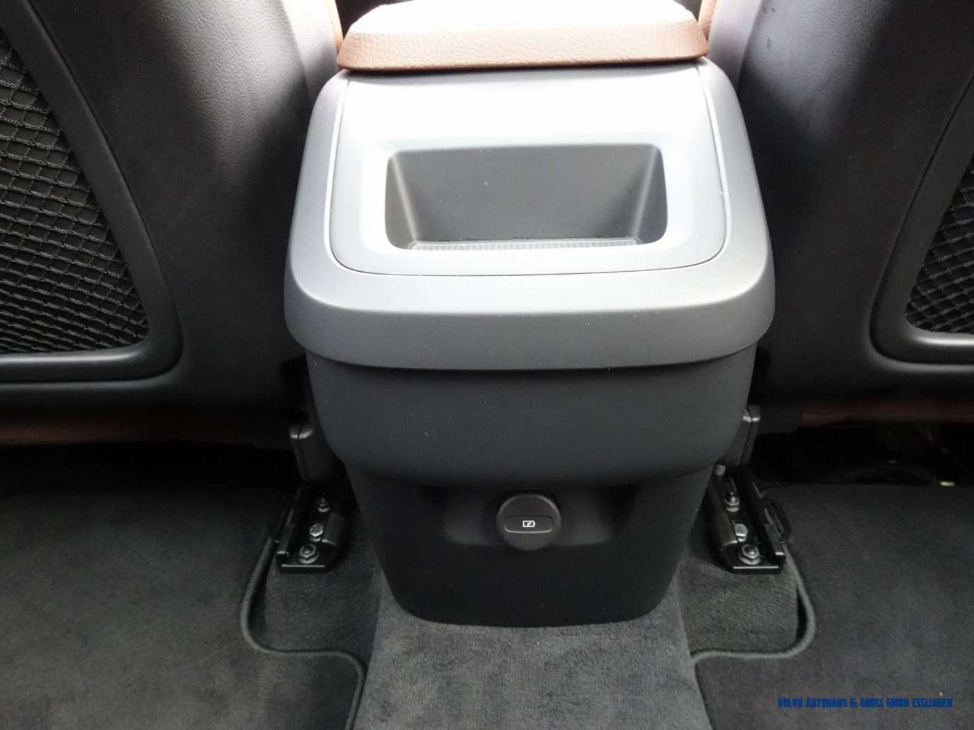 Volvo  B5 AWD Geartronic Momentum Pro