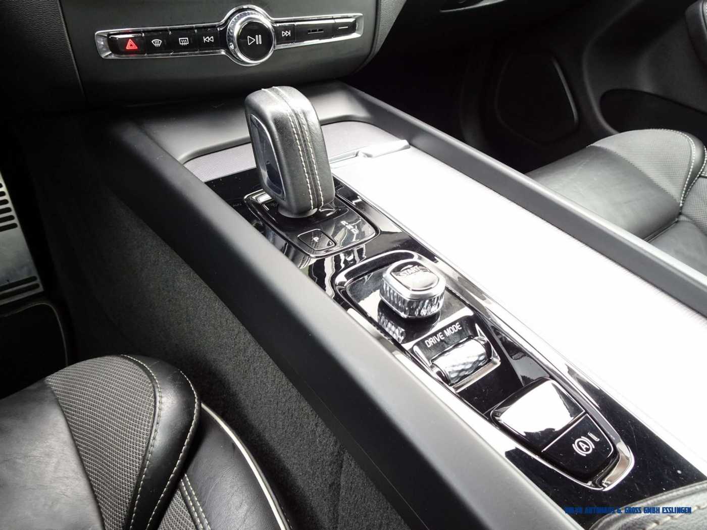 Volvo  B5 AWD Geartronic R-Design