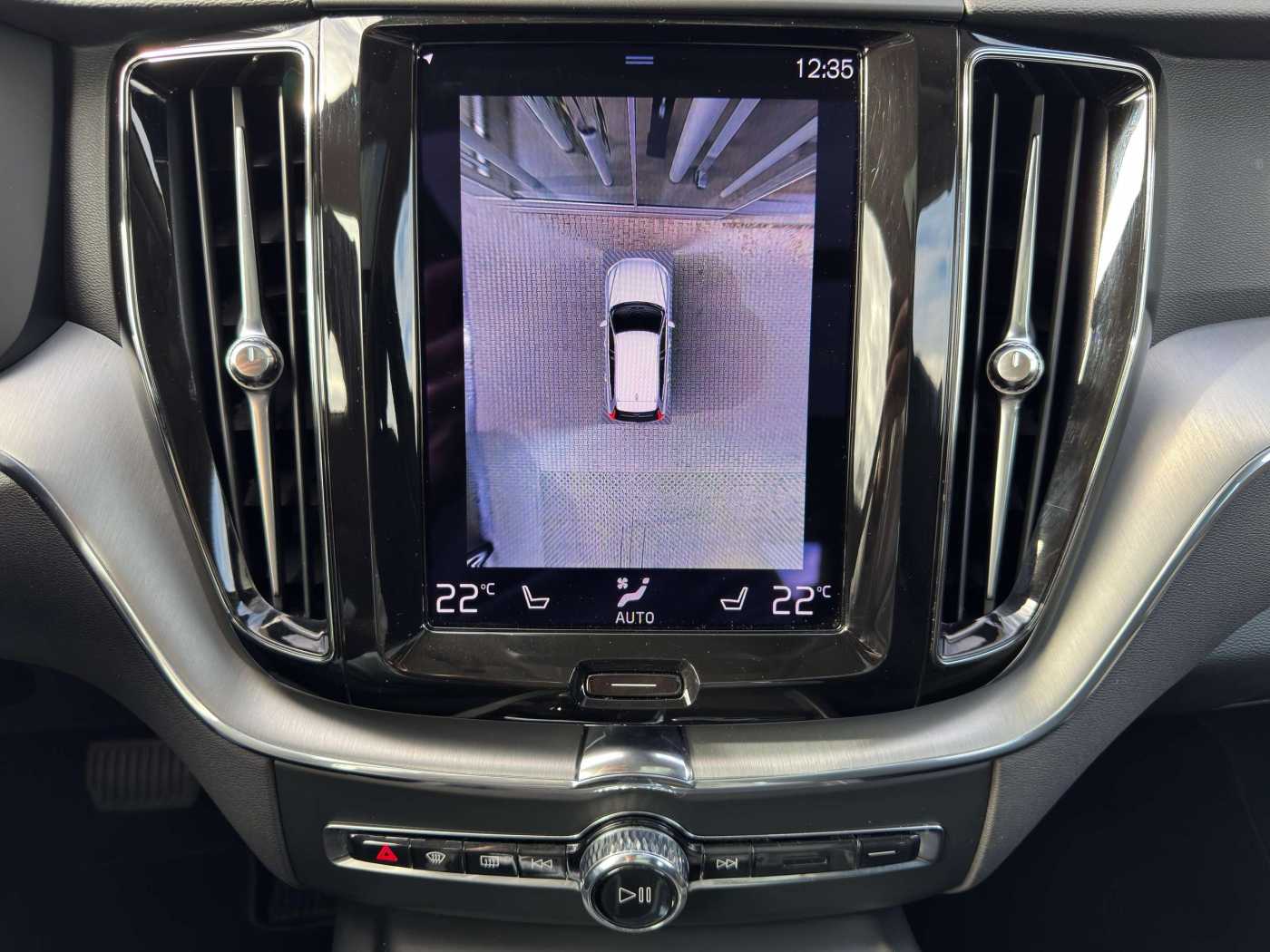 Volvo B4b Momentum Pro