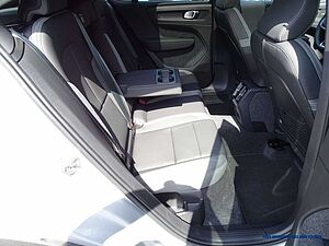 Volvo  Ultimate Recharge Pure Electric Extended Range 2WD