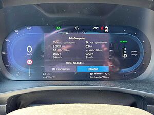 Volvo  P8 R-Design Recharge Pure Electric AWD
