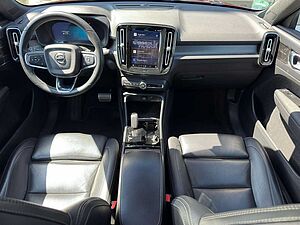 Volvo  P8 R-Design Recharge Pure Electric AWD