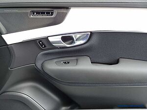 Volvo  T8 AWD Ultra Dark 7-Sitzer