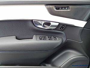 Volvo  T8 AWD Ultra Dark 7-Sitzer