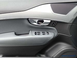 Volvo  T8 AWD Recharge Geartronic R-Design Expression