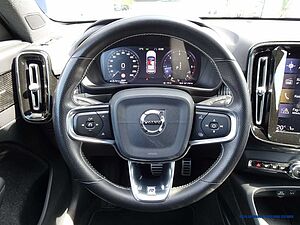 Volvo  D4 AWD Geartronic R-Design