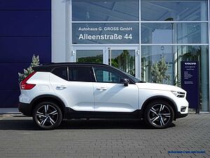Volvo  D4 AWD Geartronic R-Design