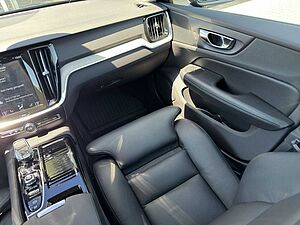 Volvo  T8 Inscription Recharge AWD