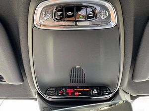 Volvo  B4 R-Design