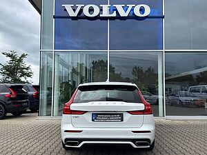 Volvo  B4 R-Design