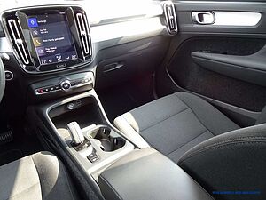 Volvo  T3 Geartronic Momentum