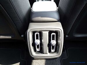 Volvo  T3 Geartronic Momentum