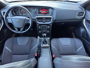 Volvo  T3 Kinetic