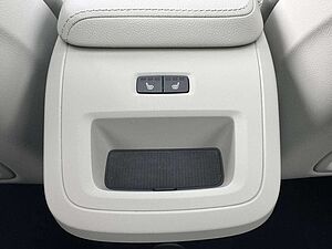 Volvo  T6 AWD Core