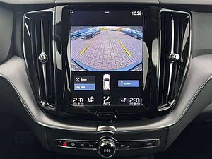 Volvo  D4 Momentum Pro AWD
