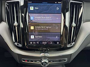 Volvo  B4d Plus Dark AWD