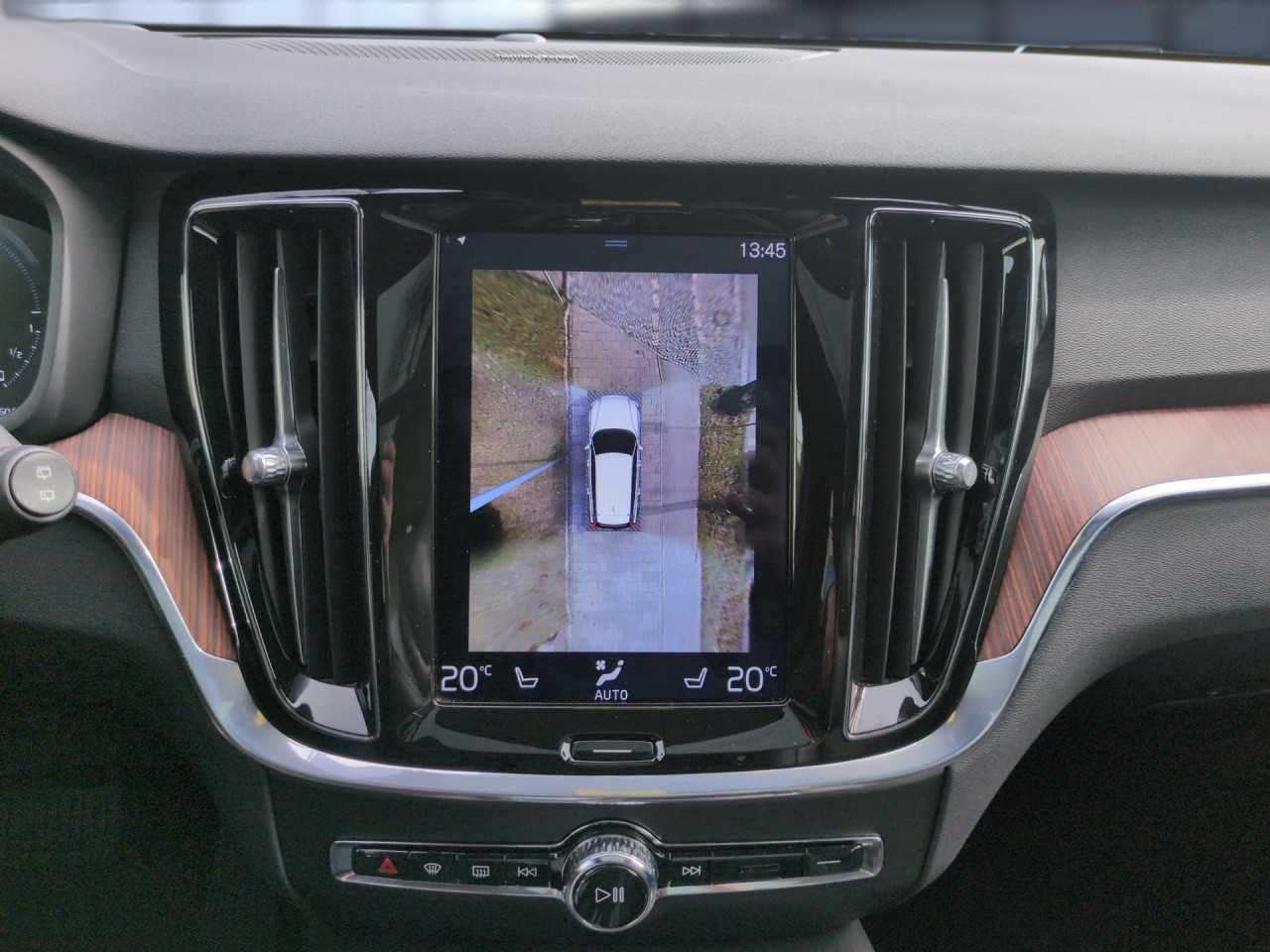 Volvo  V60 Inscription Plug-In Hybrid AWD