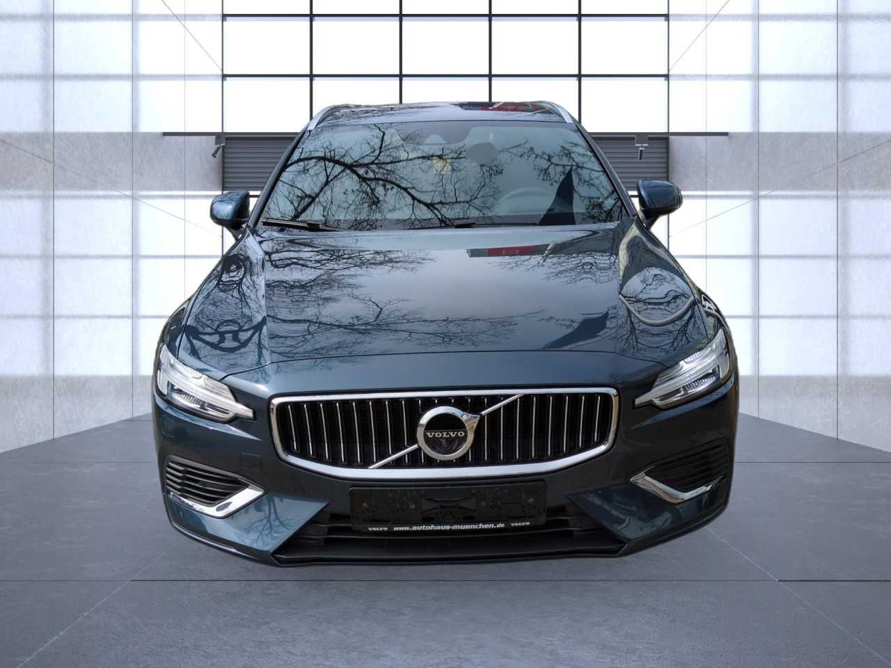Volvo  V60 Inscription Plug-In Hybrid AWD