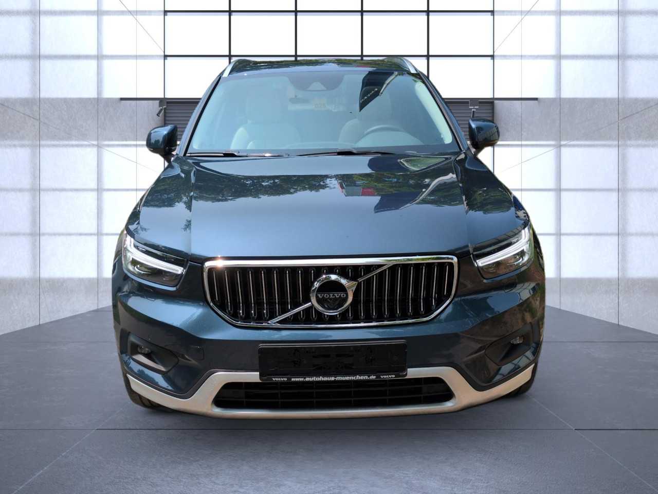 Volvo  XC40