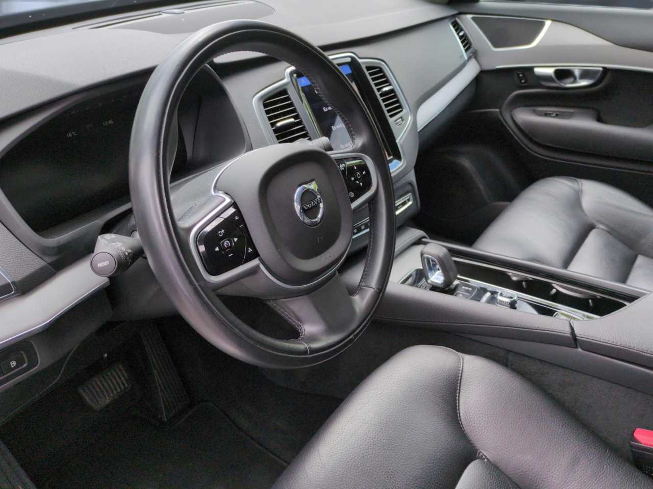 Volvo  XC90