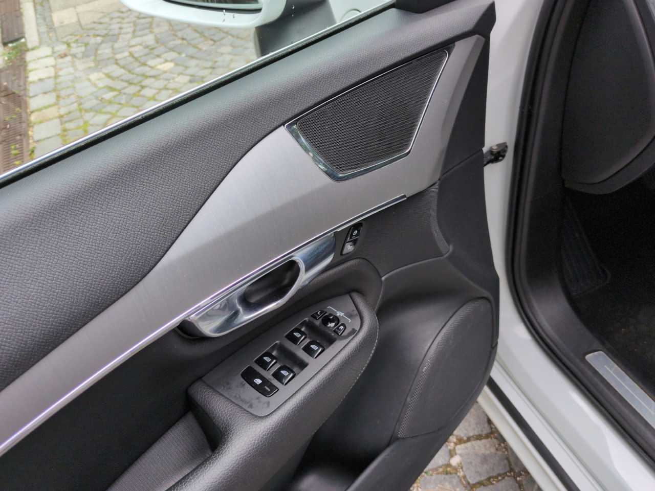 Volvo  XC90