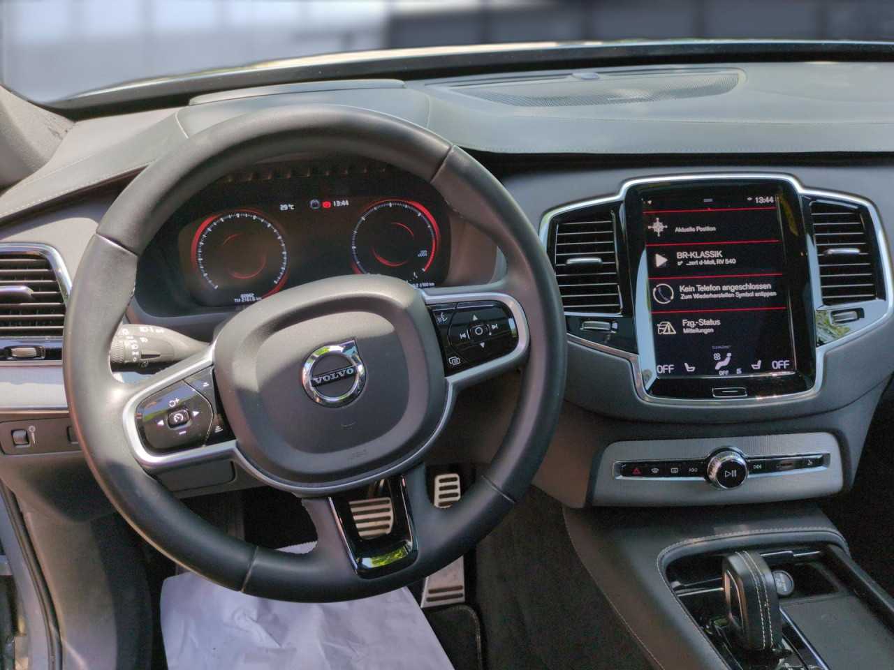 Volvo  XC90