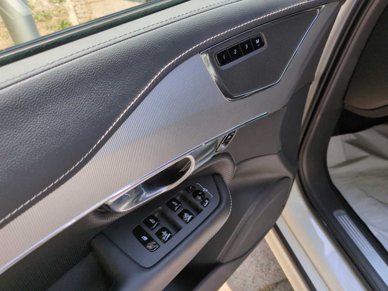 Volvo  XC90