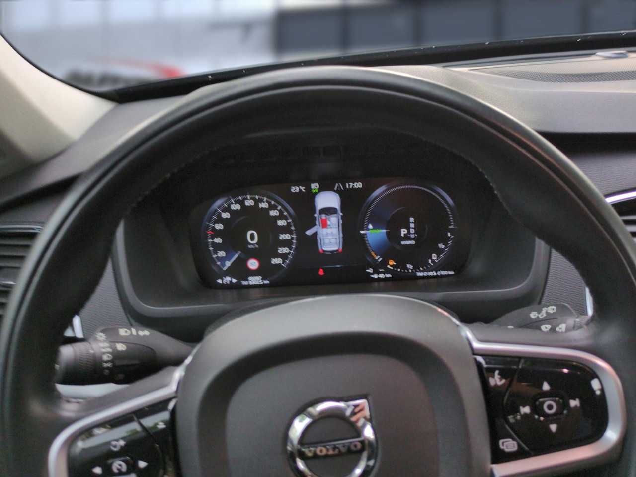 Volvo  XC90