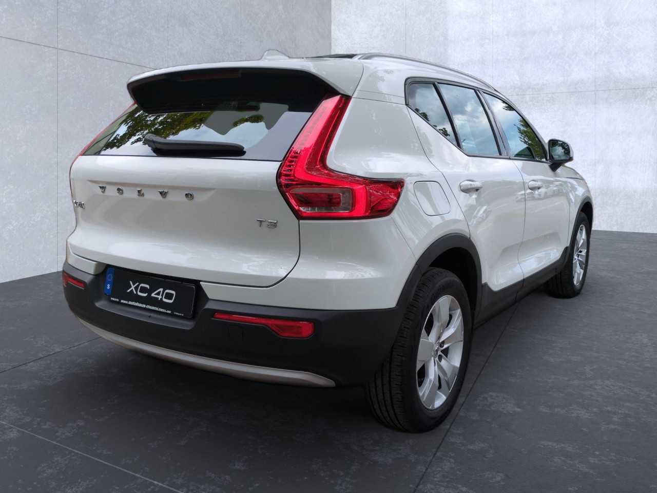 Volvo  XC40