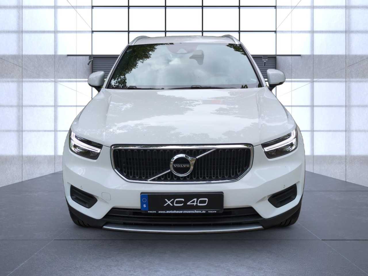Volvo  XC40