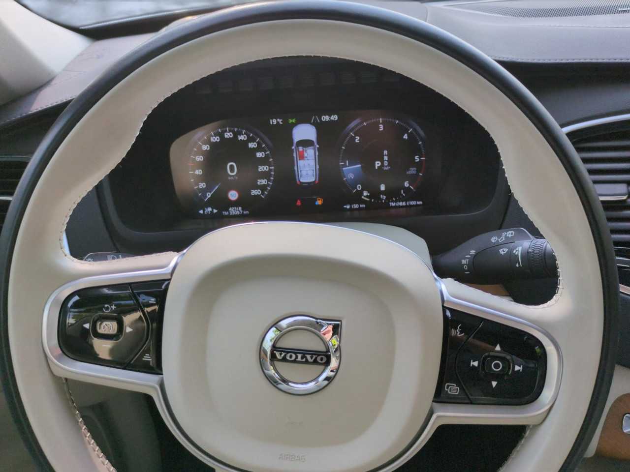 Volvo  XC90