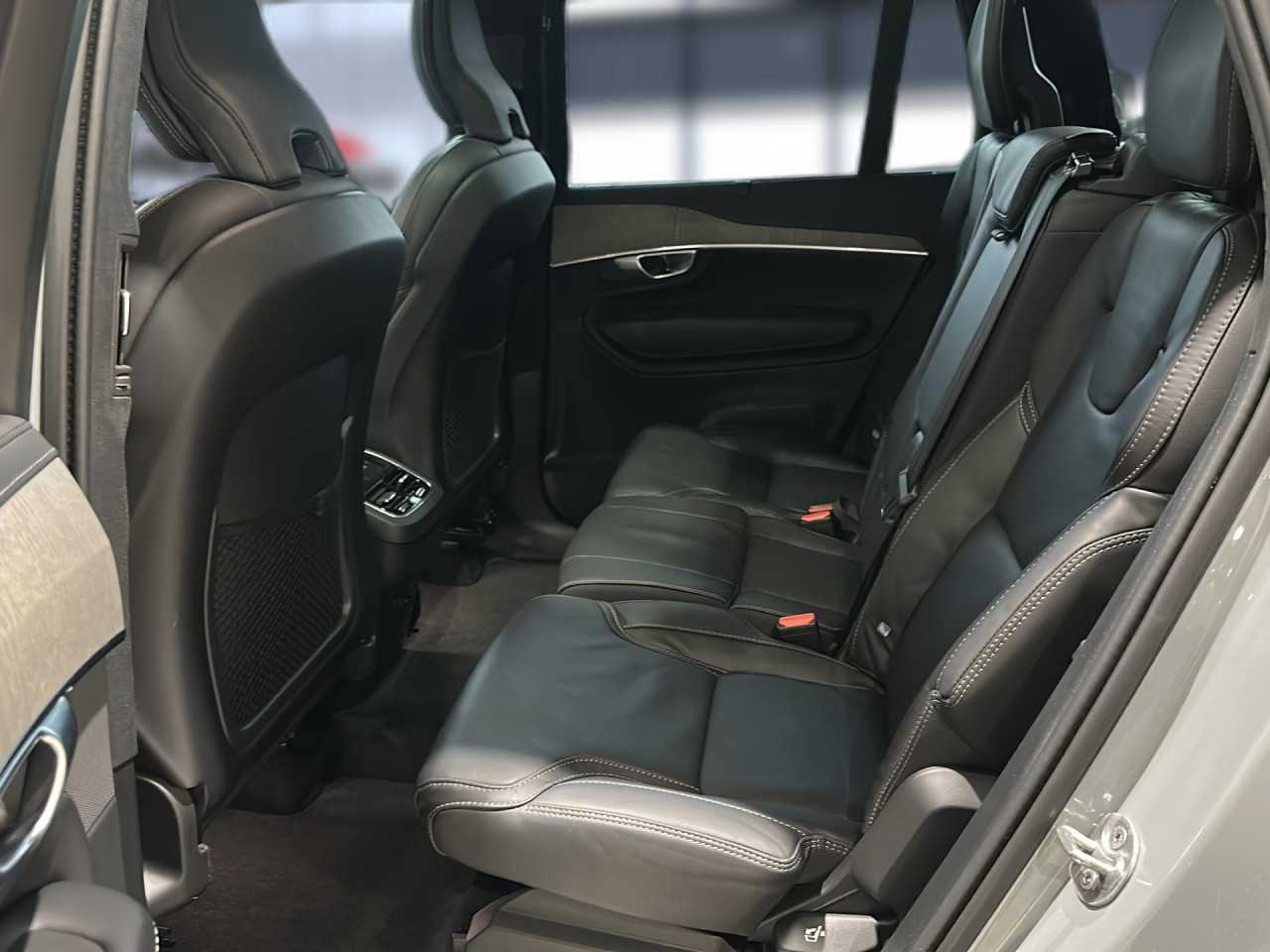 Volvo  XC90