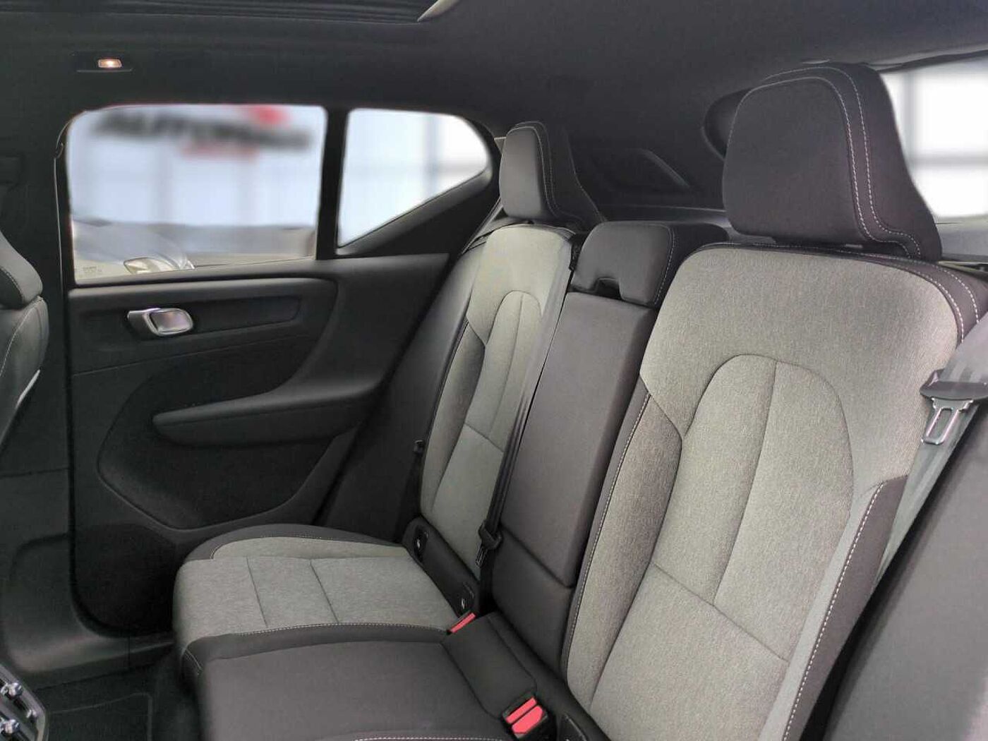 Volvo  XC40