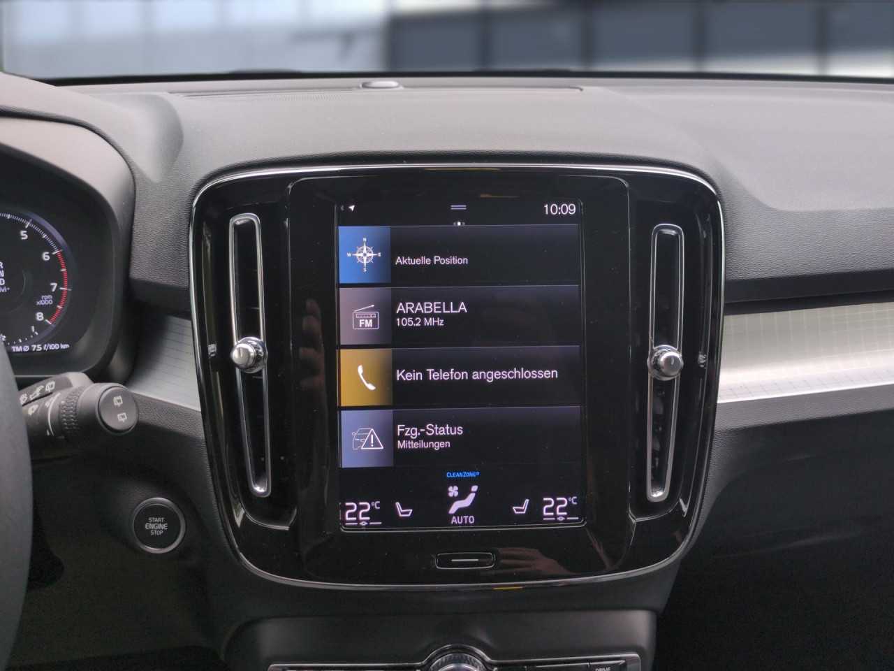 Volvo  XC40
