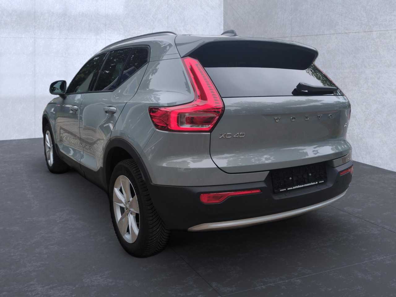 Volvo  XC40
