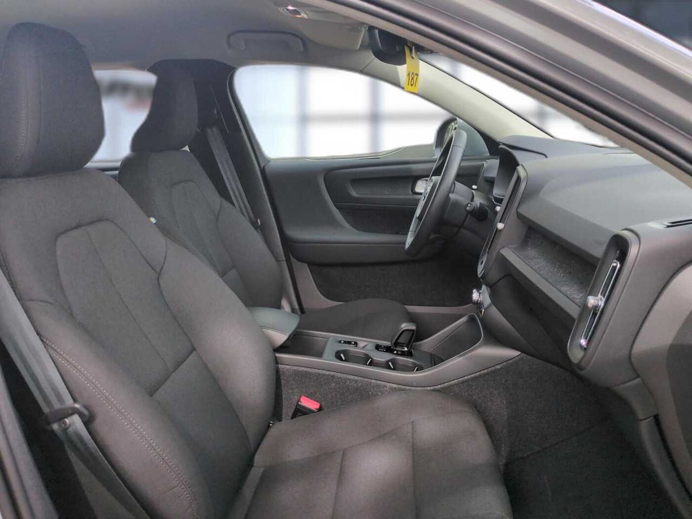 Volvo  XC40