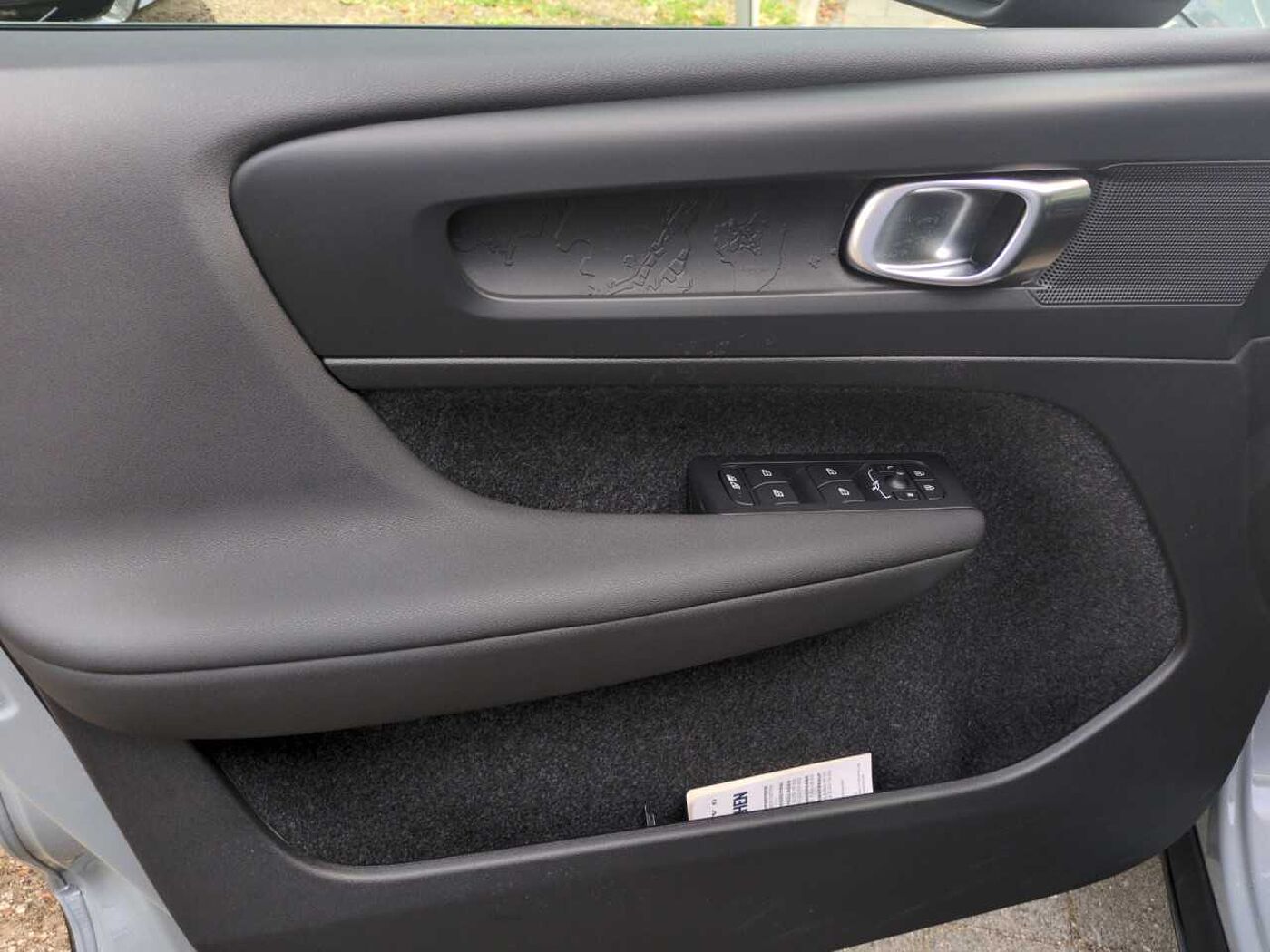 Volvo  XC40