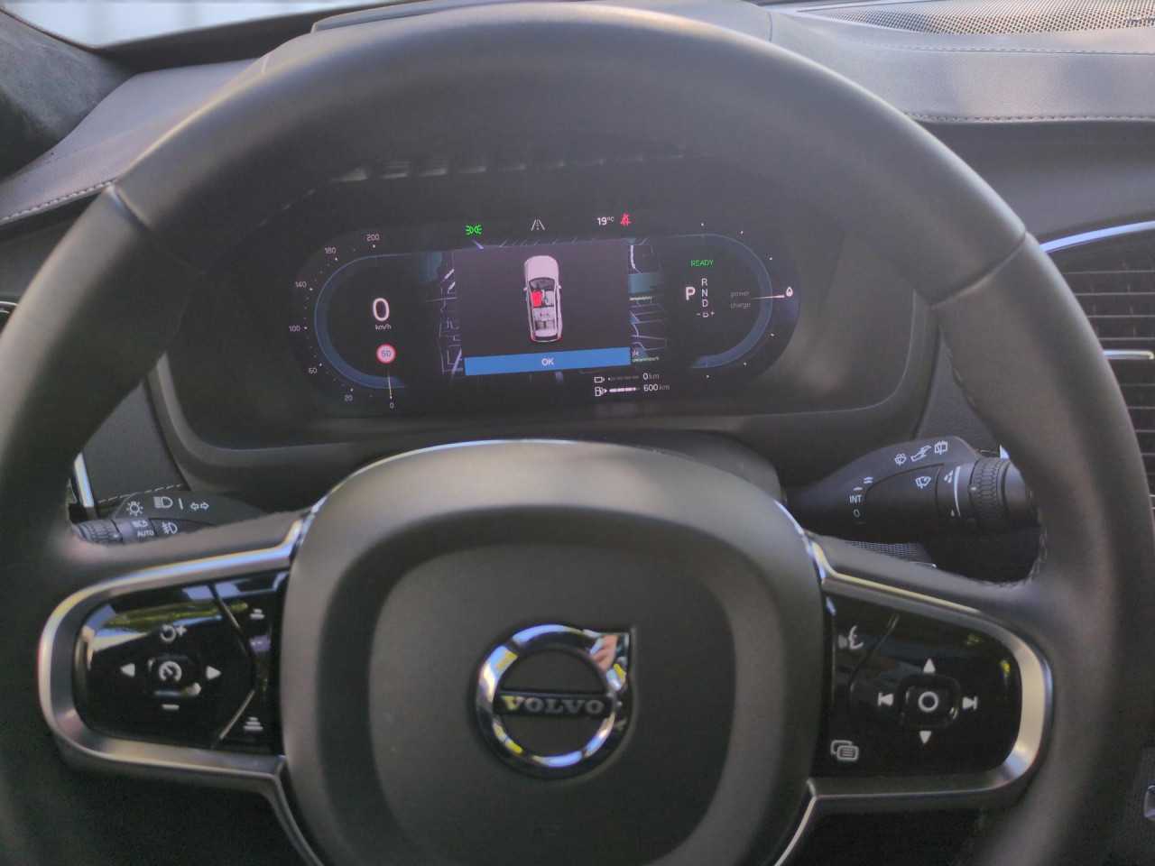 Volvo  XC90