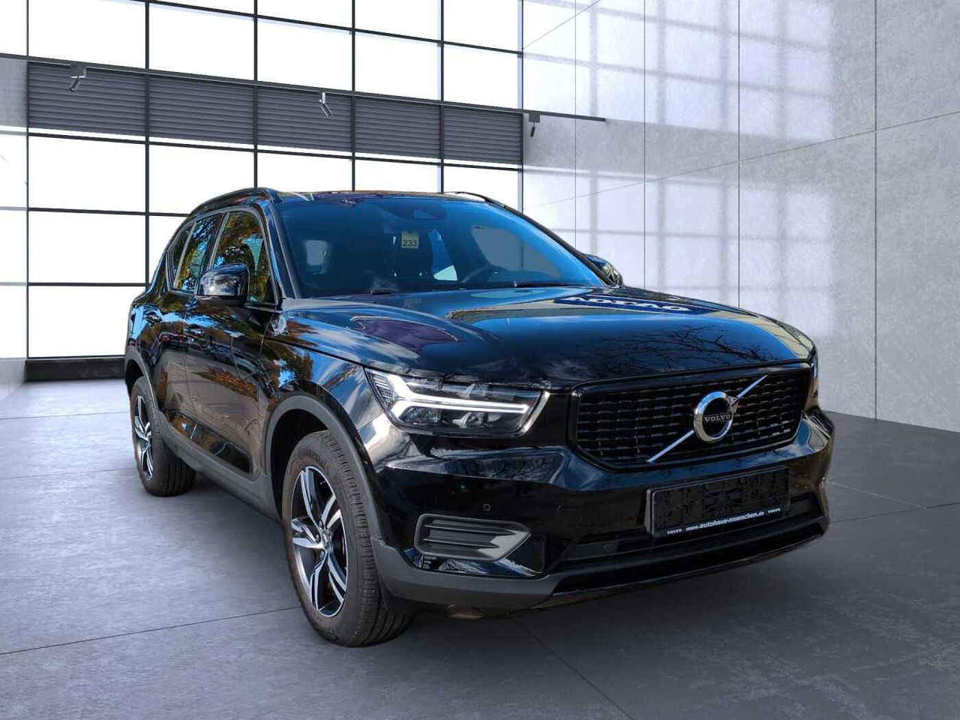 Volvo  XC40