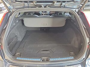 Volvo  V60 R Design Recharge Plug-In Hybrid AWD
