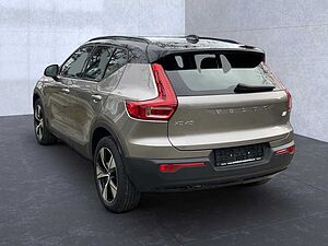 Volvo  XC40