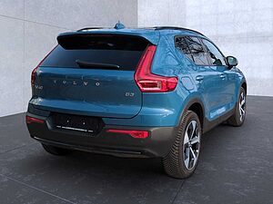 Volvo  XC40