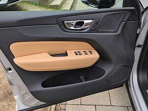 Volvo  XC60