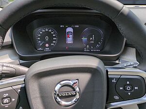 Volvo  XC40