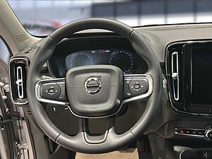 Volvo  XC40