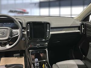 Volvo  XC40