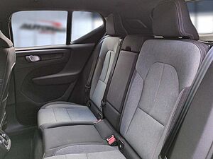 Volvo  XC40