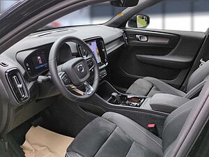 Volvo  XC40