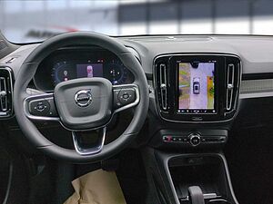 Volvo  XC40